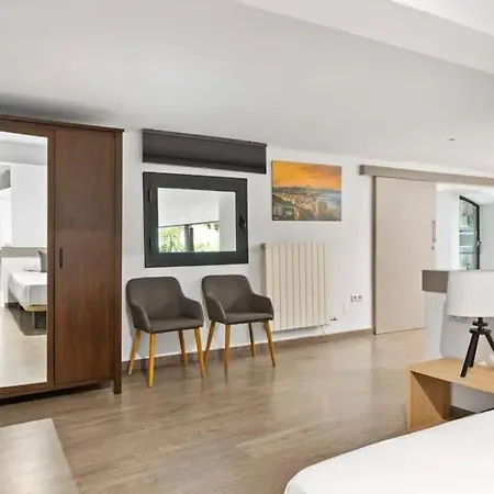 Appartement Huge Duplex With Private Garden Next To Ramblas *