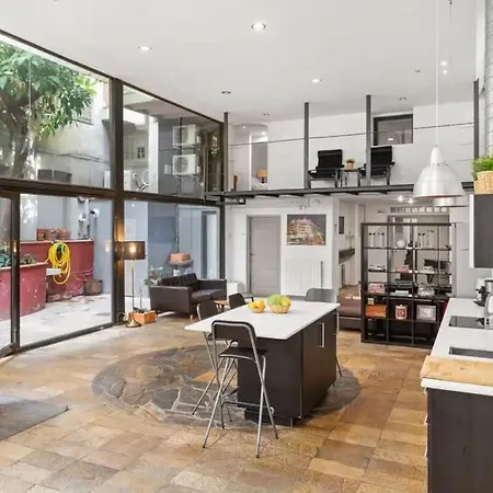 Huge Duplex With Private Garden Next To Ramblas Appartement Barcelona