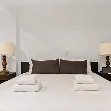 Apartament Huge Duplex With Private Garden Next To Ramblas *